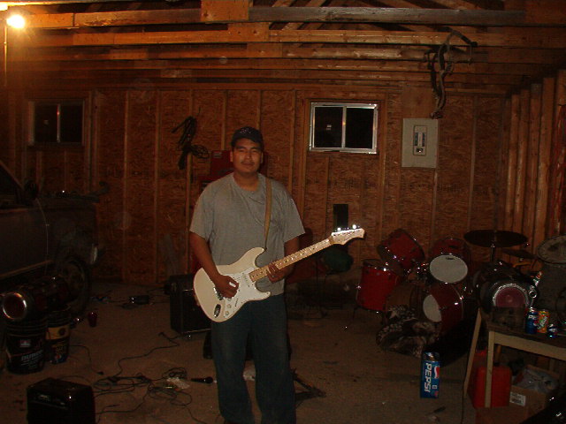 Darren Keno, Lead Guitar