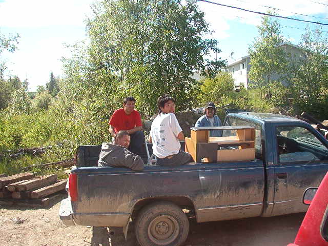 A pic of the crew that helped out..
Arnold Thompson, Brian Rae, John Paul Rae, and Danny Rae.